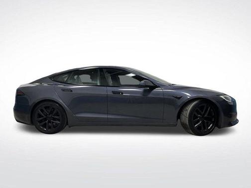2022 Tesla Model S Base
