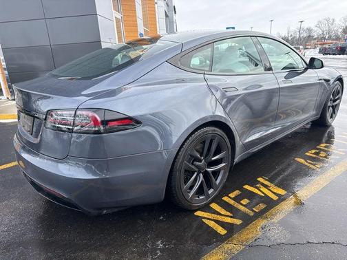 2022 Tesla Model S Base