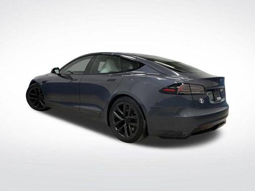 2022 Tesla Model S Base