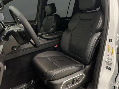 2024 Jeep Wagoneer Series III 4x4