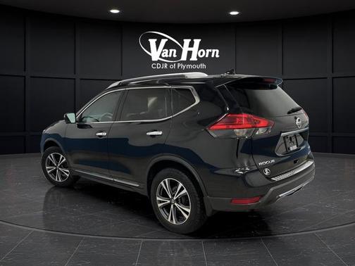 2017 Nissan Rogue SL