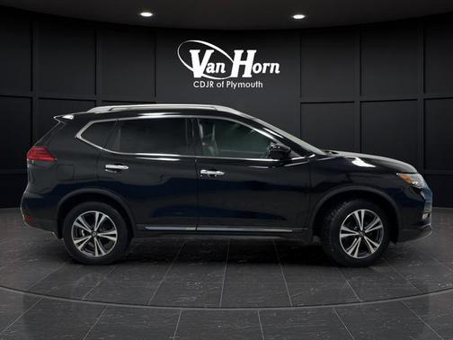 2017 Nissan Rogue SL