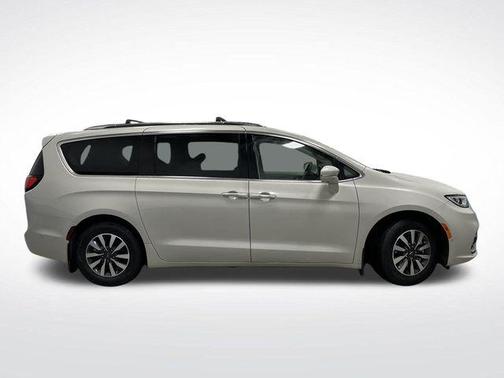 2021 Chrysler Pacifica Hybrid Touring L