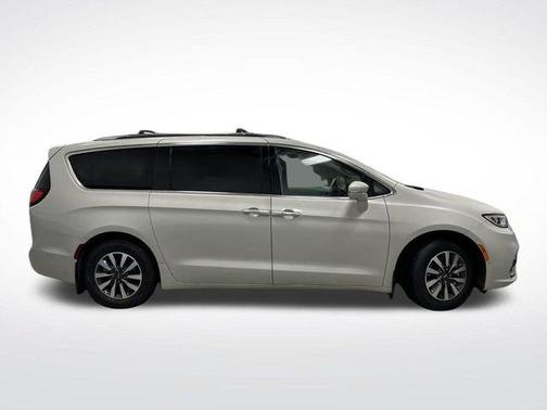 2021 Chrysler Pacifica Hybrid Touring L