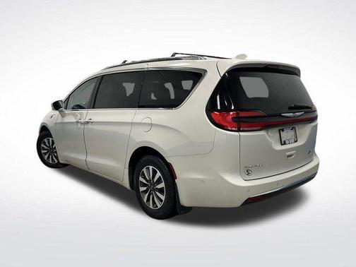 2021 Chrysler Pacifica Hybrid Touring L