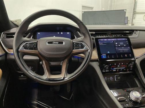2024 Jeep Grand Cherokee Summit