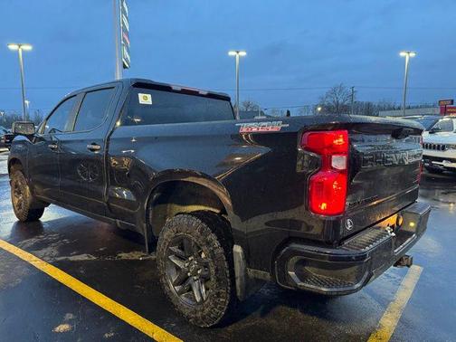 2022 Chevrolet Silverado 1500 Custom Trail Boss