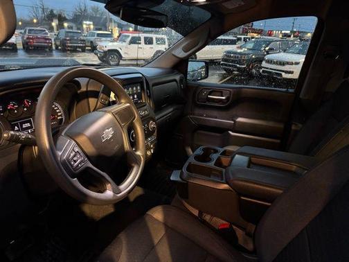 2022 Chevrolet Silverado 1500 Custom Trail Boss