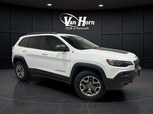 Bright White Clearcoat 2020 Jeep Cherokee Trailhawk