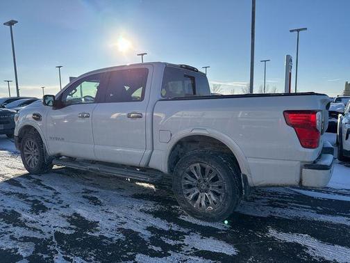 2017 Nissan Titan Platinum Reserve