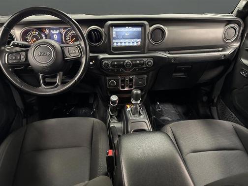 2022 Jeep Gladiator Sport S