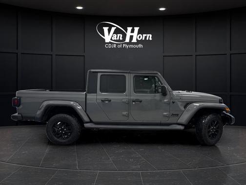 2022 Jeep Gladiator Sport S