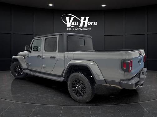 2022 Jeep Gladiator Sport S