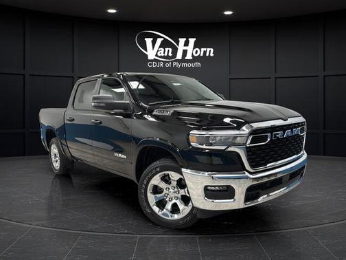 Diamond Black Crystal Pearlcoat 2025 RAM 1500 Big Horn/Lone Star