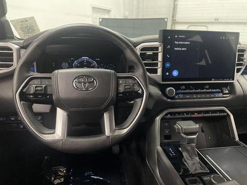 2024 Toyota Tundra Hybrid Platinum
