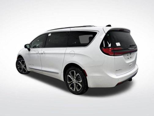 2026 Chrysler Pacifica L