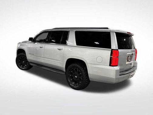 2017 Chevrolet Suburban LT