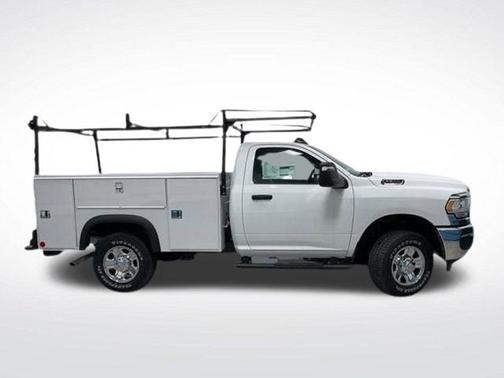 2024 RAM 2500 Tradesman Regular Cab 4x4 8' Box