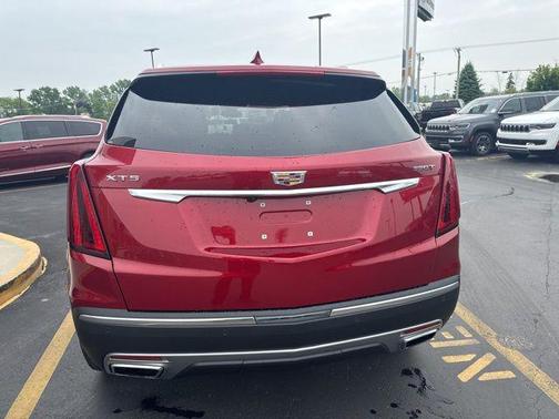 2023 Cadillac XT5 Premium Luxury