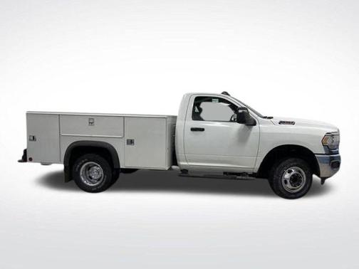 2024 RAM 3500 Tradesman/SLT