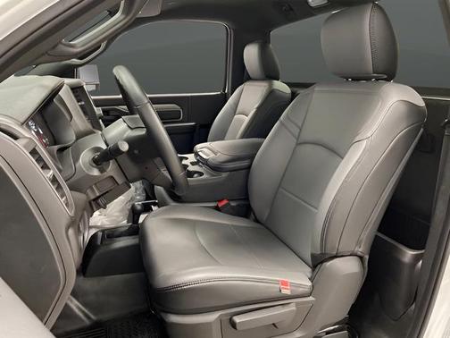 2024 RAM 3500 Tradesman/SLT