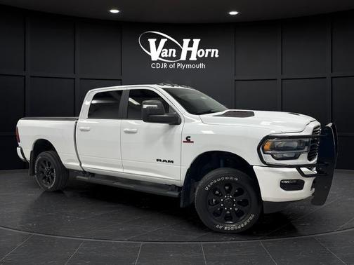 Bright White Clearcoat 2024 RAM 2500 Laramie Crew Cab 4x4 6'4' Box