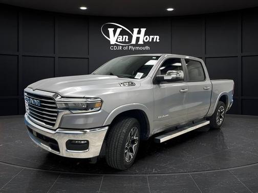 Billet Silver Metallic Clearcoat 2025 RAM 1500 Laramie