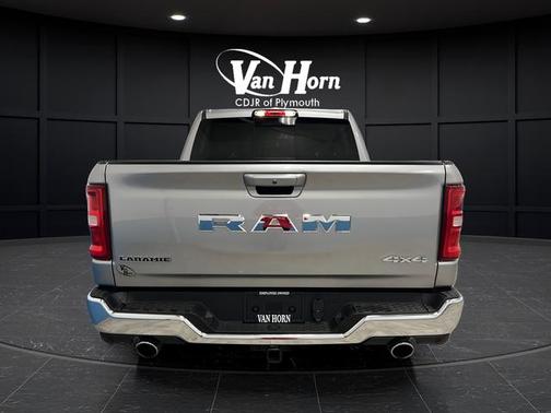 Billet Silver Metallic Clearcoat 2025 RAM 1500 Laramie