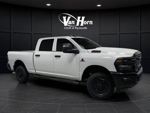 2025 RAM 2500 Tradesman Crew Cab 4x4 6'4' Box