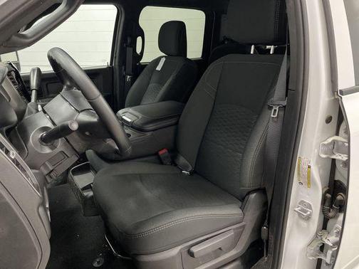 2025 RAM 2500 Tradesman Crew Cab 4x4 6'4' Box