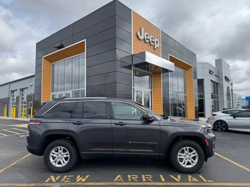 2023 Jeep Grand Cherokee Laredo