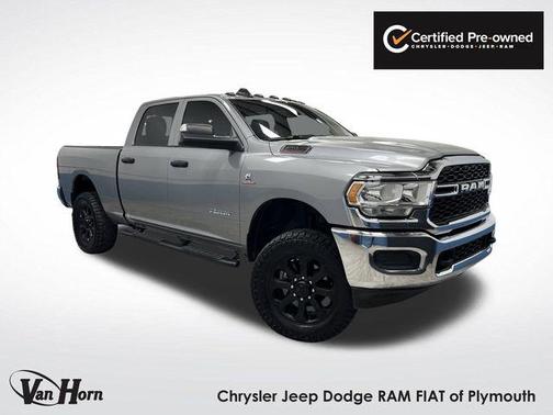 2022 RAM 2500 Tradesman Crew Cab 4x4 6'4' Box