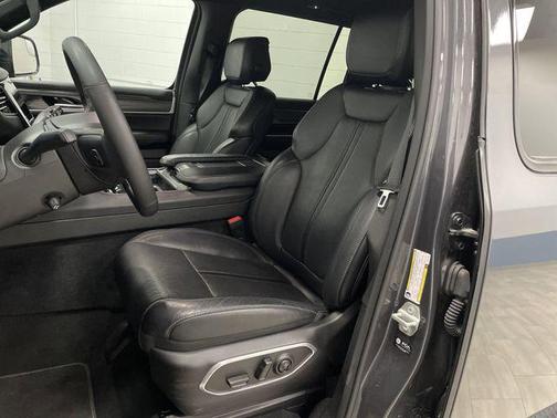 2024 Jeep Wagoneer L Series II 4x4