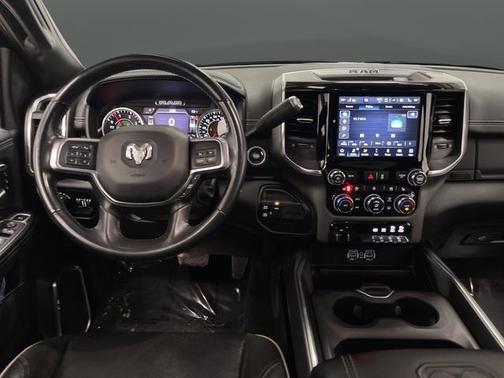 2022 RAM 2500 Laramie Crew Cab 4x4 6'4' Box