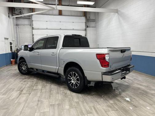 2020 Nissan Titan SV