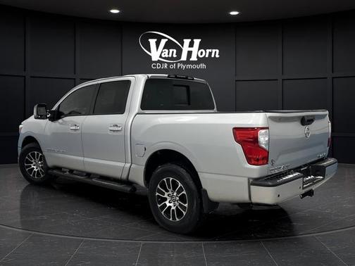 2020 Nissan Titan SV