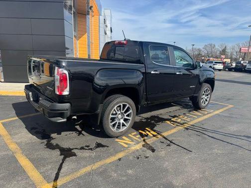 Onyx Black 2019 GMC Canyon Denali