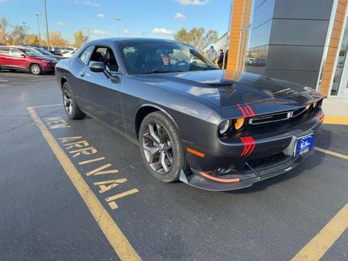 2019 Dodge Challenger SXT