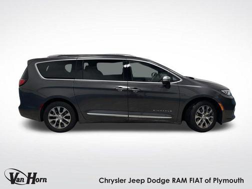 2023 Chrysler Pacifica L