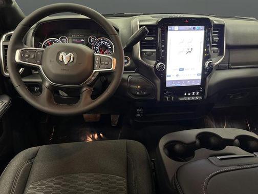 2025 RAM 2500 Big Horn Crew Cab 4x4 6'4' Box