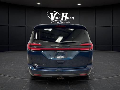 Fathom Blue Pearlcoat 2021 Chrysler Pacifica Touring L