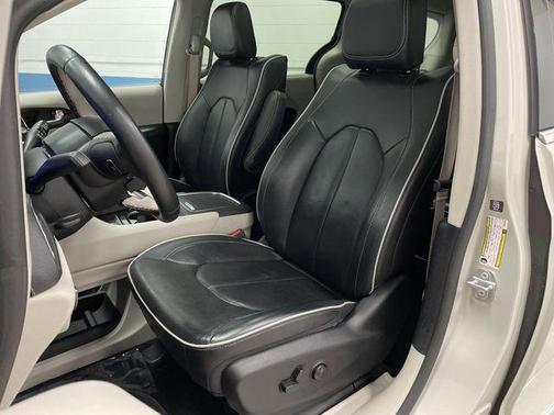2021 Chrysler Pacifica Hybrid Limited