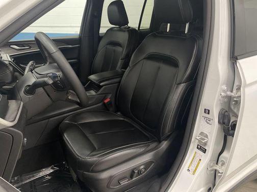 2024 Jeep Grand Cherokee Limited X