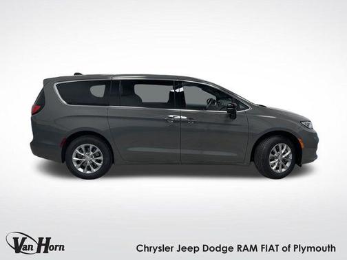 2025 Chrysler Pacifica L