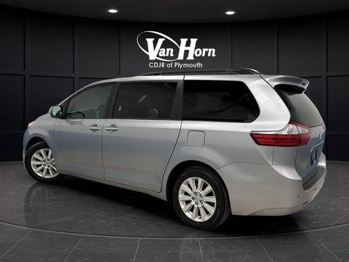 2015 Toyota Sienna XLE