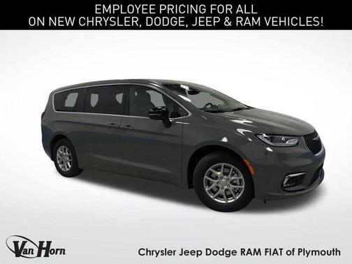 2025 Chrysler Pacifica L