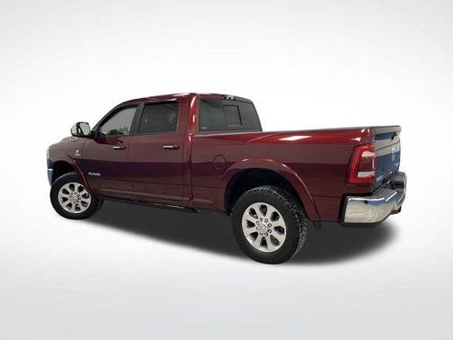 2022 RAM 3500 Laramie Crew Cab 4x4 6'4' Box