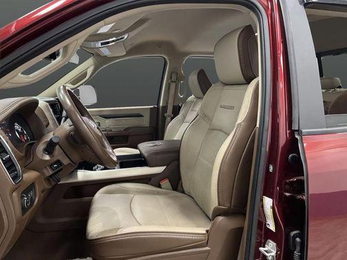 2022 RAM 3500 Laramie Crew Cab 4x4 6'4' Box