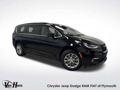 2026 Chrysler Pacifica L