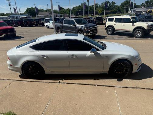 White 2015 Audi S7 4.0T